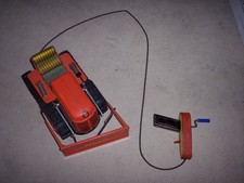 Arnold Raupe Blechspielzeug defekt