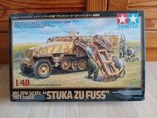 Tamiya 32566 Mtl Spw Sd Kfz 251/1  Ausf D Stuka Zu Fuss