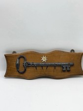 zw- Wand Schlüsselanhänger