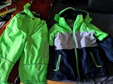 Schneejacke und Hose Gr. 128