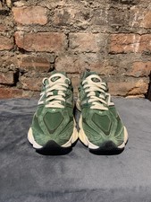 New Balance 9060; Herren 44