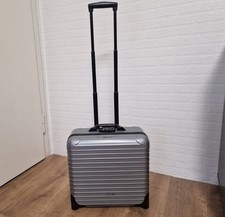 Rimowa Salsa Business Cabin Trolley - 26 L