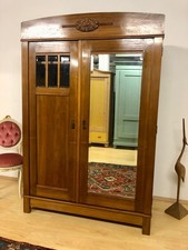 Antiker Jugendstilschrank, Art