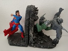 Limitierte Buchstützen "Superman vs. Doomsday" (927 von 2030)