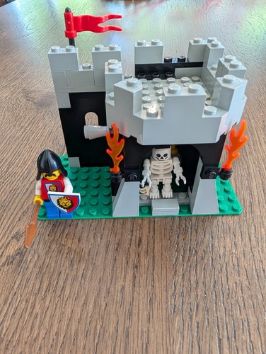 Lego 6036 skeleton surprise - lego,