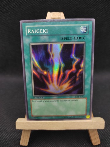 Raigeki super rare - yu-gi-oh,