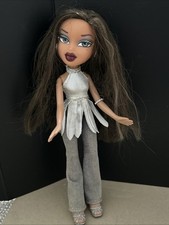 Bratz Puppe Forever Diamondz Modedesign Yasmin