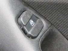 VW Golf 3 Cabrio 1E ektrischer Fensterheber Schalter vorne rechts schwarz