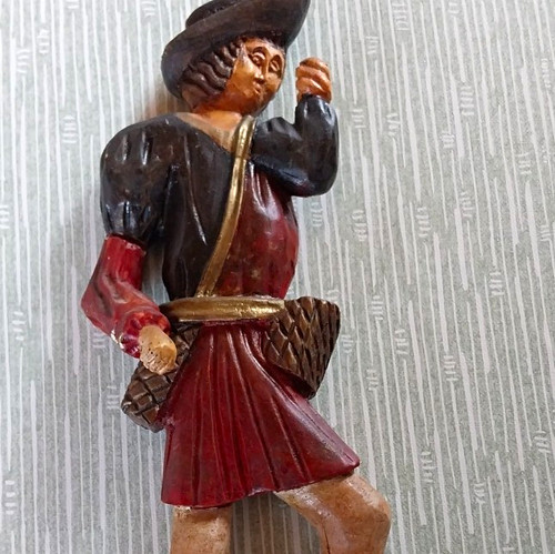Bemalte dekofigur mittelalter - bemalte,