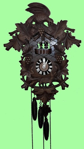 Große kuckucksuhr mit - kuckucksuhr,