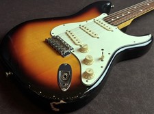 Fender Japan ST62 3TS mit