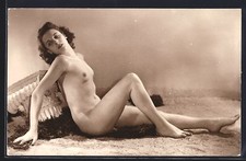 Foto-AK Weiblicher Akt lehnt