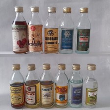 Miniatur Schnapsflaschen Sammlung Set 52   11 Flaschen
