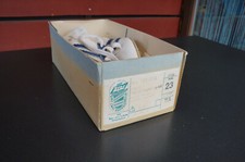 DDR Kinderschuhe Germina Spikes Gr. 23 Turnschuhe Sportschuhe