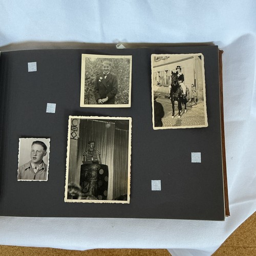 Altes fotoalbum mit alten - mit, 62