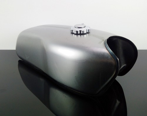 Cafe racer universal tank - cafe-racer,
