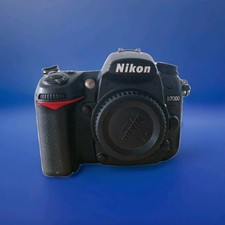 Nikon D7000 16.2 MP SLR-Digitalkamera - Schwarz mit Akku und Ladegerät