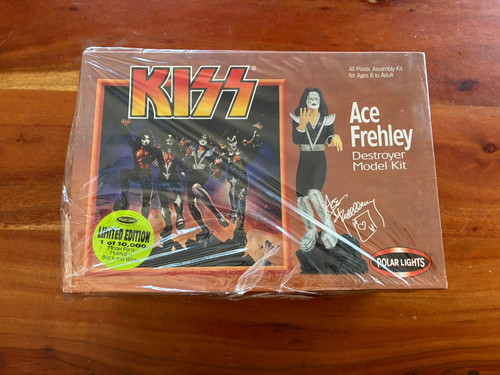 Polar lights kiss ace frehley - lights,