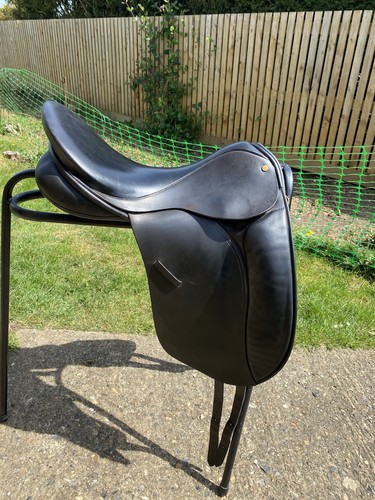 Dressursattel zoll schwarz - 18,