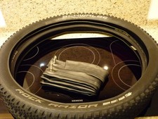 2x Schwalbe Rock Razor 60-584 und 2x Schwalbe Schläuche 54/75-584