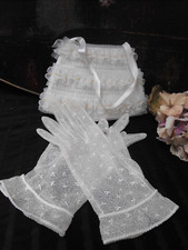 alte Spitzen-Handschuhe mit