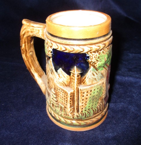Kleiner bierkrug reliefkrug - kleiner,