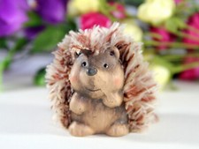 Deko Igel aus Ton mit Fell