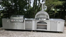 Outdoor Küche, Pizzaofen, Grill, Gartenmöbel