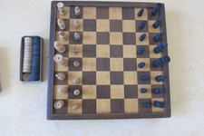 altes Brettspiel Holz Dame Schach Backgammon Schachfiguren vollständ. 30 x 30 cm