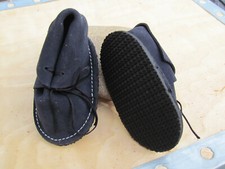  Puppenstiefel aus echtem Velourleder Farbe Dunkelblau. Sohle Gummi ca.10 cm. 