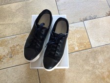 Schwarze Sneaker von Tamaris in Größe 41, Echtleder, hohe weiße Sohle, gebraucht