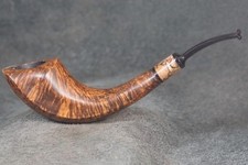 EINZIGARTIGE ERSTAUNLICHE