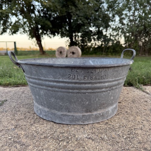 Alte kleine zinkwanne rund - alte,