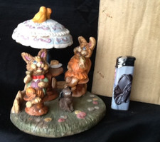 Osterdeko Keramik Hasen unterm Schirm ein Hase ist lose Ausstellungsstück NEUWAR