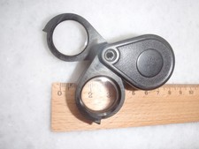 Carl Zeiss Jena Einschlaglupe 3x6x9x Klapp-Lupe, DDR, aus Bakelit Bakalit