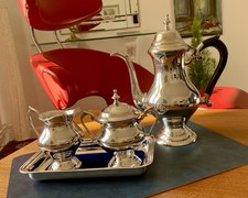 Schönes silbernes Retro