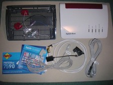 Fritzbox 7590 leeres Gehäuse Antennen und Kabel Adapter