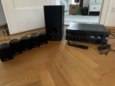 Komplettes Heimkino-Set – Yamaha Receiver + Subwoofer + 5x Teufel Lautsprecher