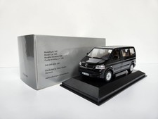 VW T5 Bus Multivan in schwarz