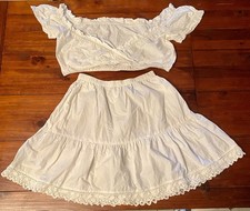 Dirndl Bluse und Unterrock