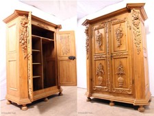 Einzelstück! Prunkvoller Kleiderschrank Eiche Massiv Keilschrank Schreinerarbeit