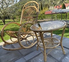 rattan schaukelstuhl gebraucht mit Tisch