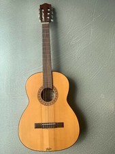 Höfner Akustik Classic Gitarre für Jugendliche mit roter Leder Tasche