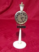 alte Hallform Pendeluhr der Marke Citizen rote Mühle