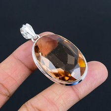 Morganit ovaler Edelstein