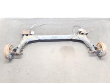 Renault Clio 2 Hinterachse 4 Loch Trommelbremse ohne ABS 1.2 43kw BJ1999