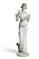 NEW LLADRO "Sweet Victoria"
