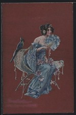 Präge-AK Fräulein im Kleid mit Fächer und Ara, Jugendstil 