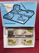 Marklin 7390 BAHNUBERGANG tin plate road level crossing auto operation MIB HO