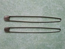 2 Maschenraffer / große Sicherheitsnadeln  13 x 1,3 cm    gut erhalten